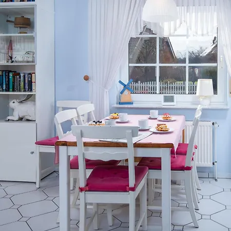 Krebs By Interhome Semesterbostad Norddeich (Norden)