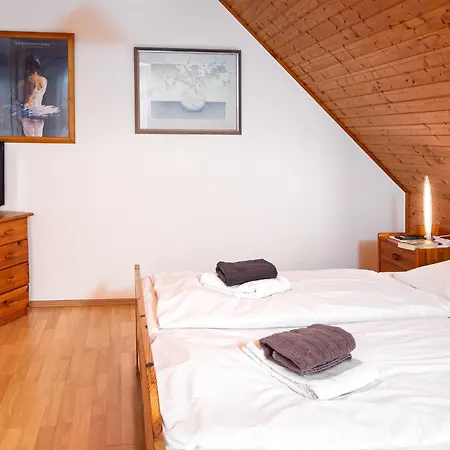 Krebs By Interhome